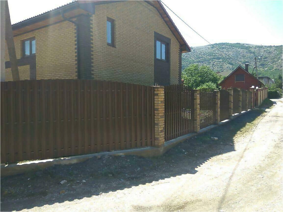 забор из штакетника 110м фото7 в Сланцах