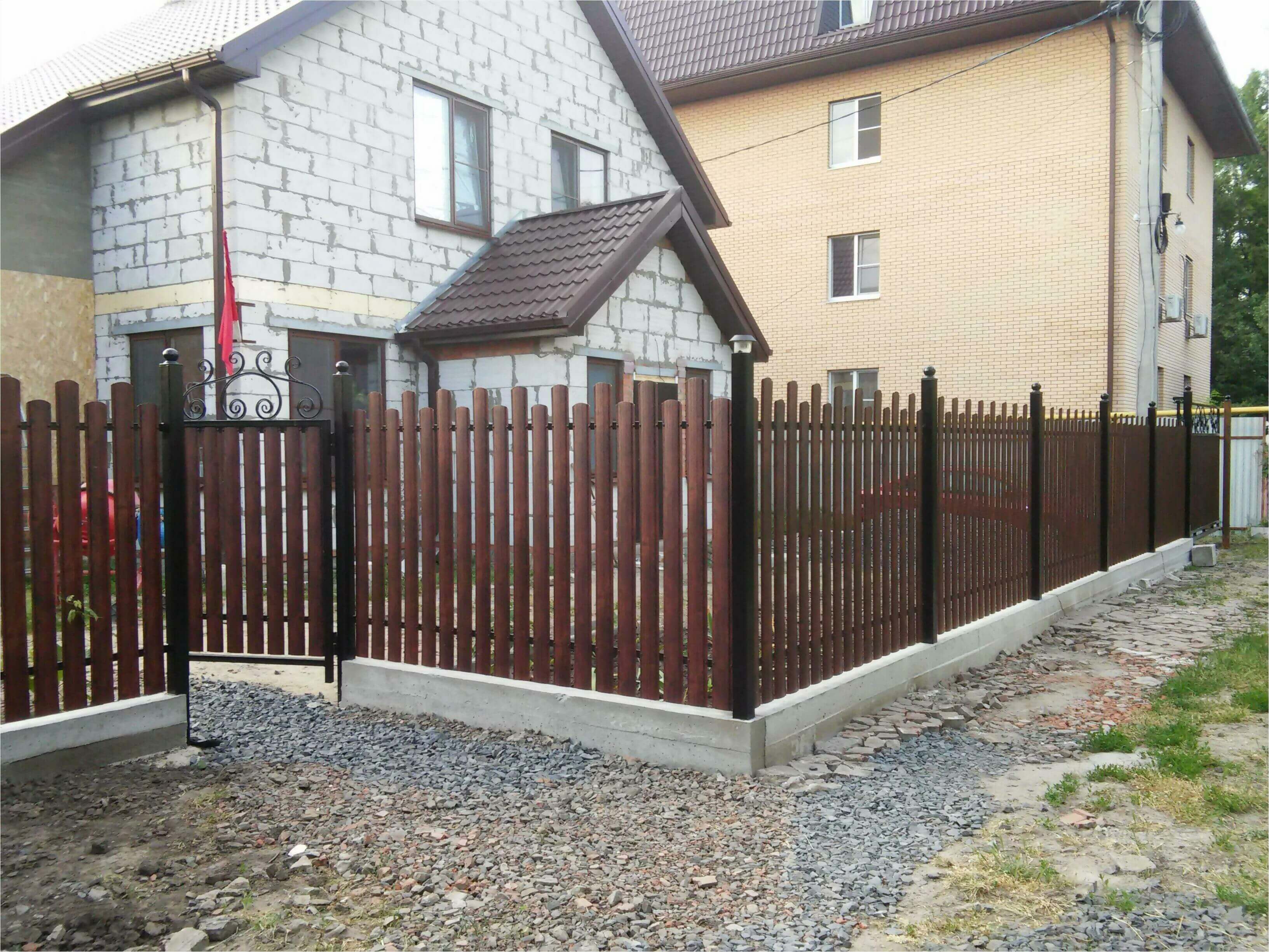 Забор из штакетника 90м фото5 в Сланцах