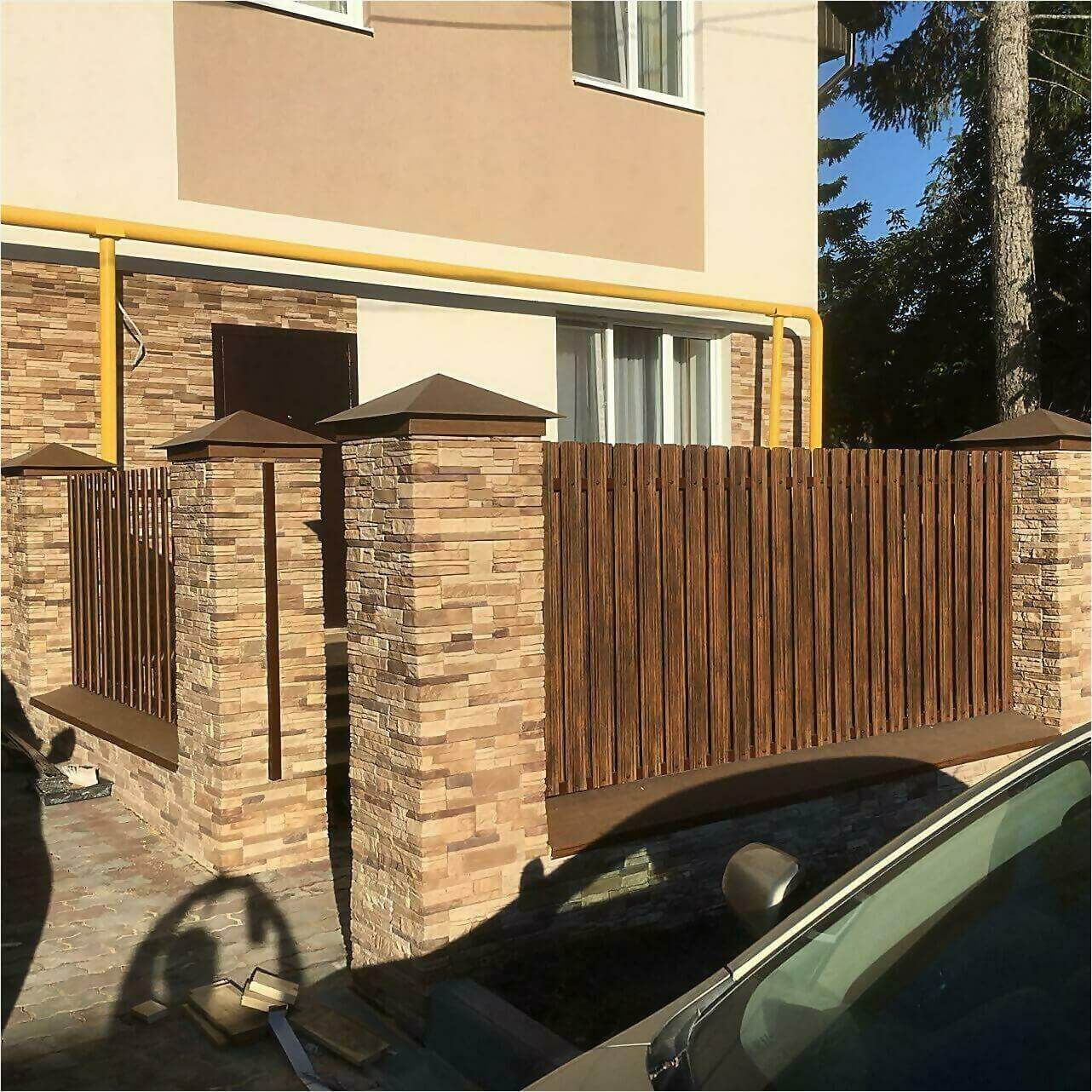 забор из штакетника 70м каштан фото3 в Сланцах