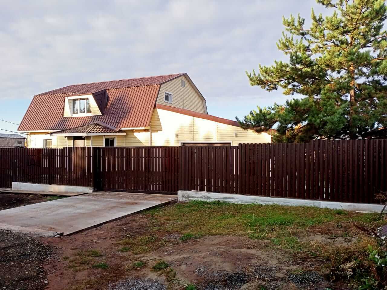 забор из штакетника шоколад фото2 в Сланцах