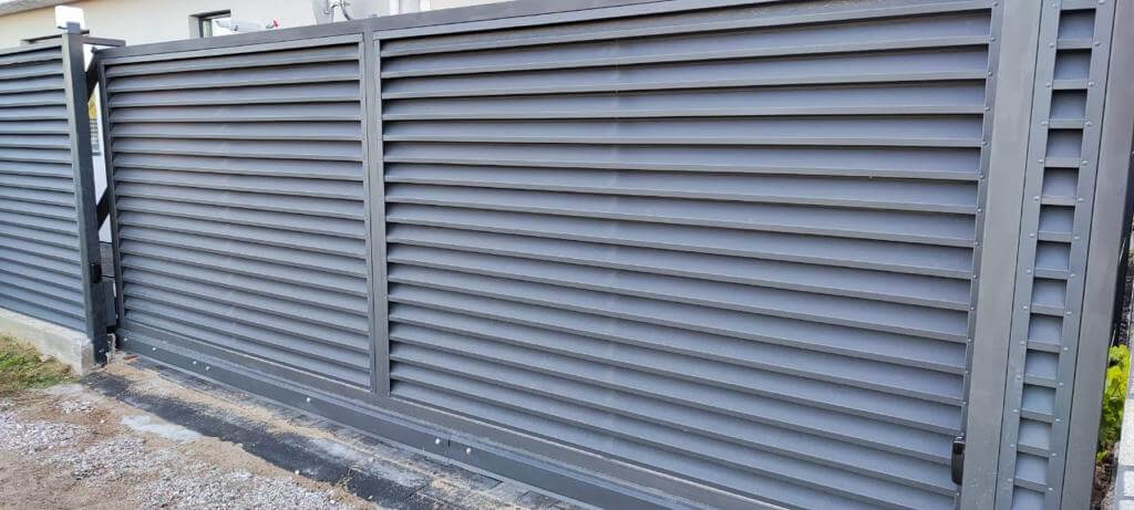 забор с ламелями эко-z ral7024/7024 серый графит двусторонний матте фото7 в Сланцах