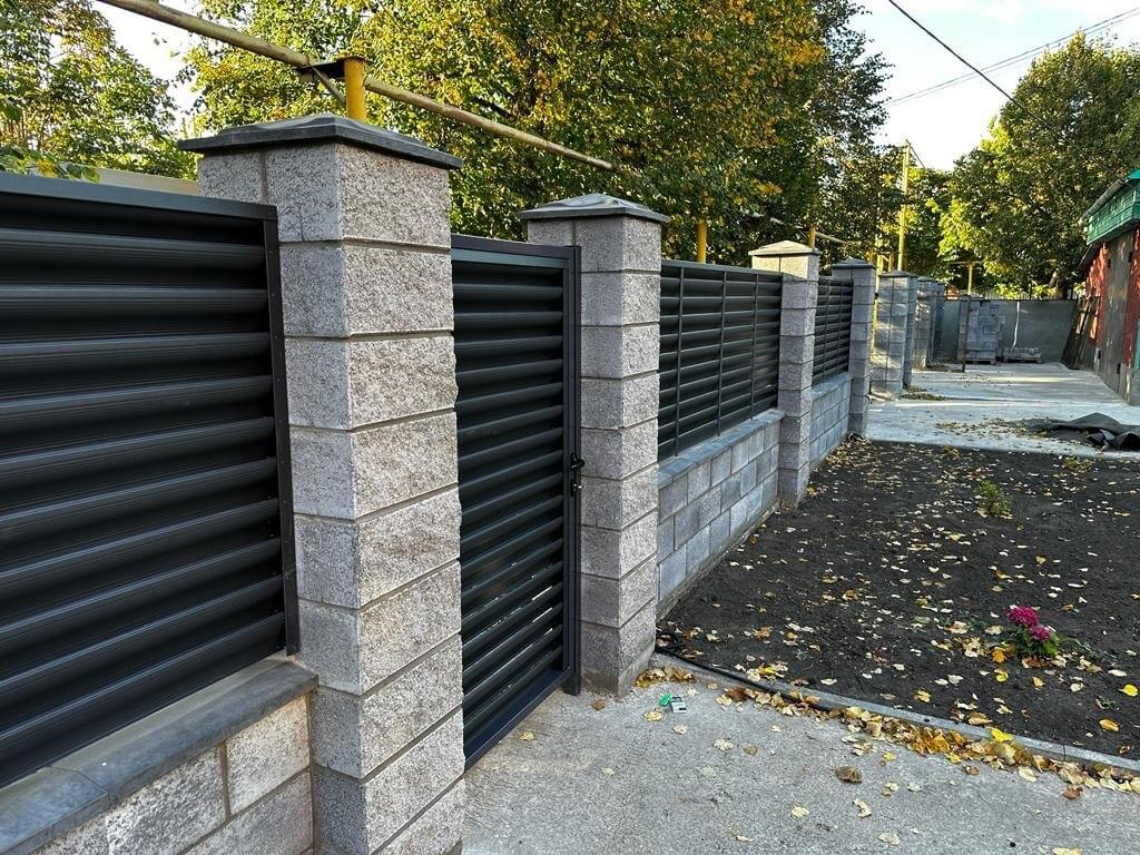 Забор-жалюзи 19м RAL7024/7024 Серый Графит двусторонний MATTE фото 1 в Сланцах