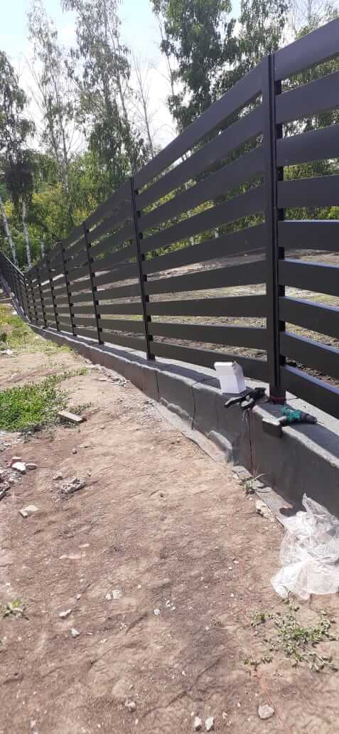 Забор-ранчо из металлопланкена 48м RAL9005 Черный МАТТЕ фото 1 в Сланцах