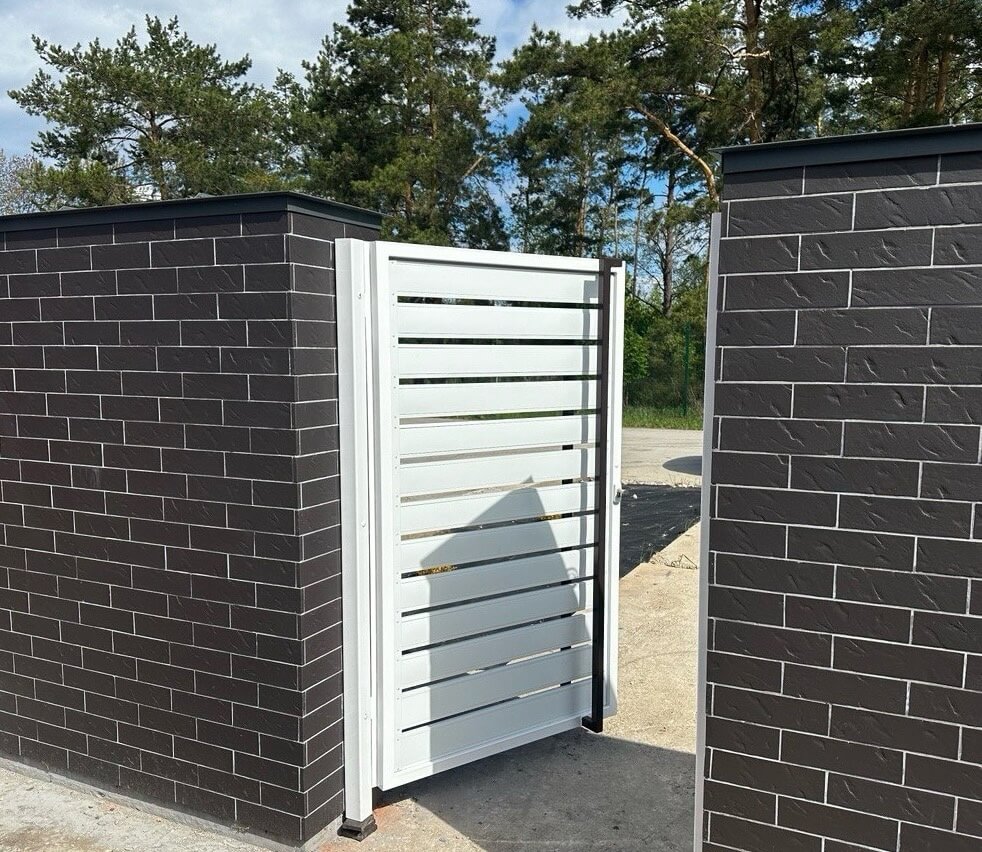 Калитка из металлопланкена RAL9003 Белый фото 4 в Сланцах