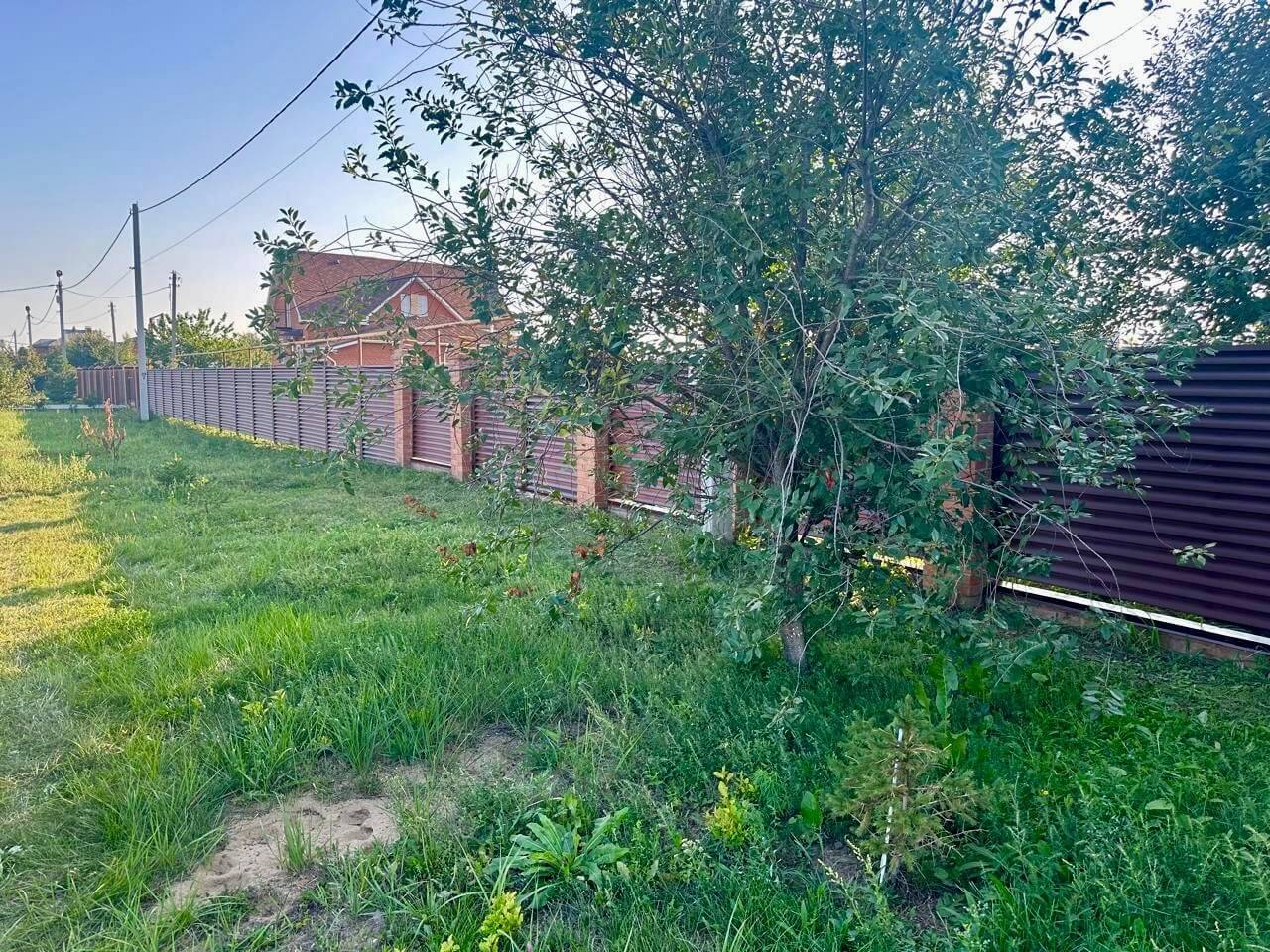 Забор из ламелей Еврожалюзи 53м RAL8017/8017 Шоколад двусторонний МАТТЕ фото 4 в Сланцах