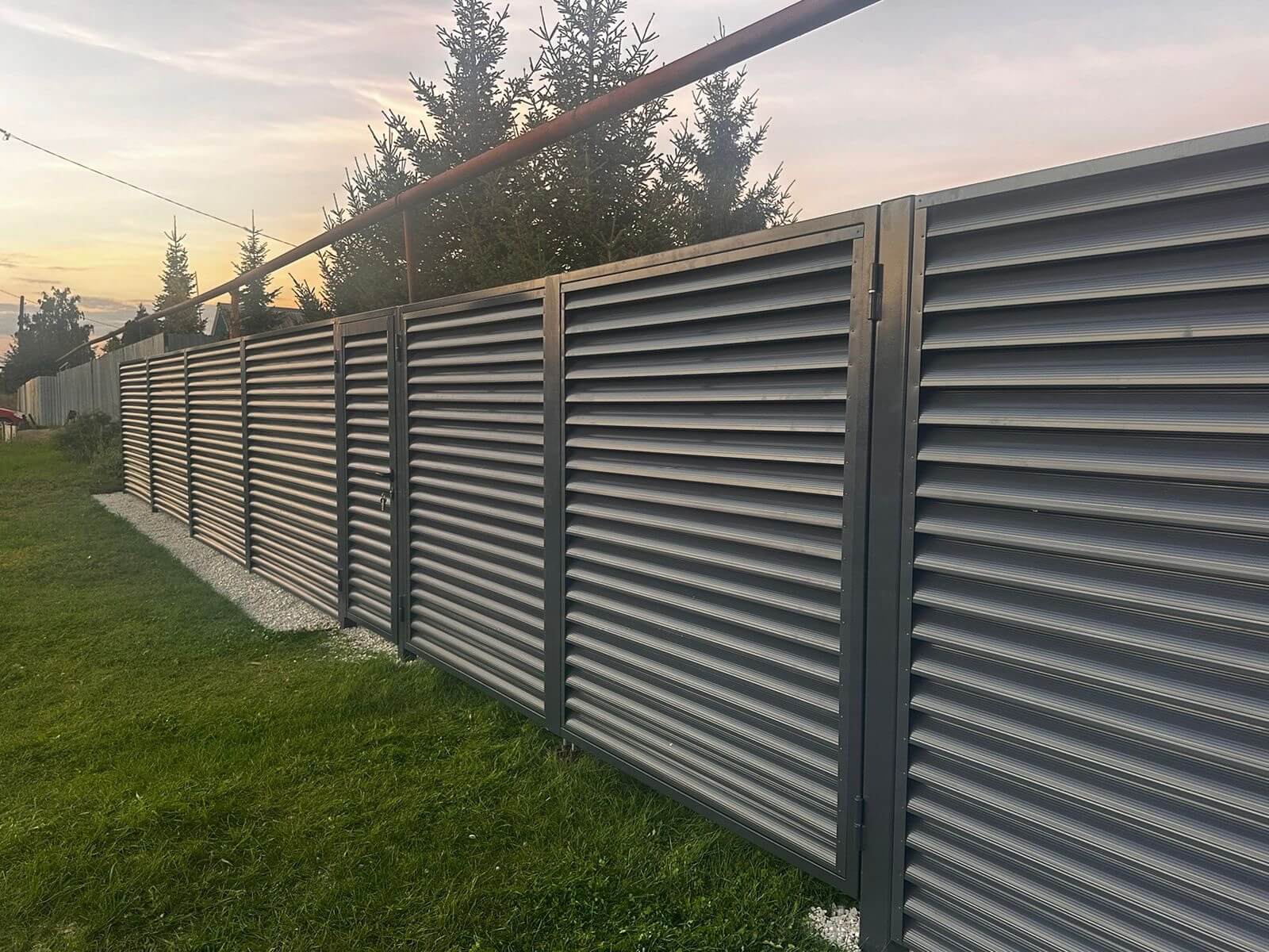 Забор из ламелей Еврожалюзи 26м RAL7024/7024 Серый Графит двусторонний в Сланцах