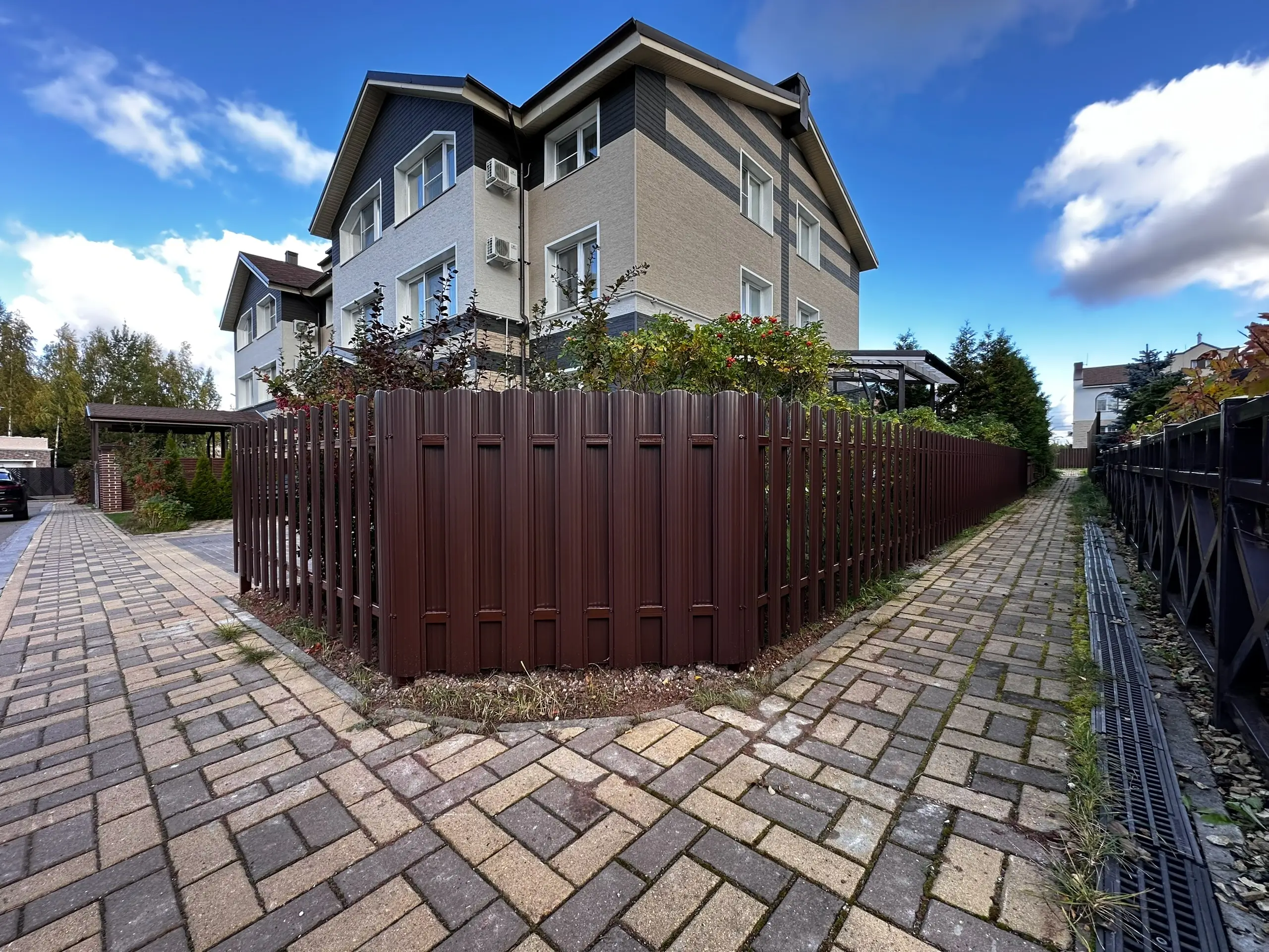 Заборчик из евроштакетника 18м RAL8017/8017 Шоколад двусторонний фото 1 в Сланцах