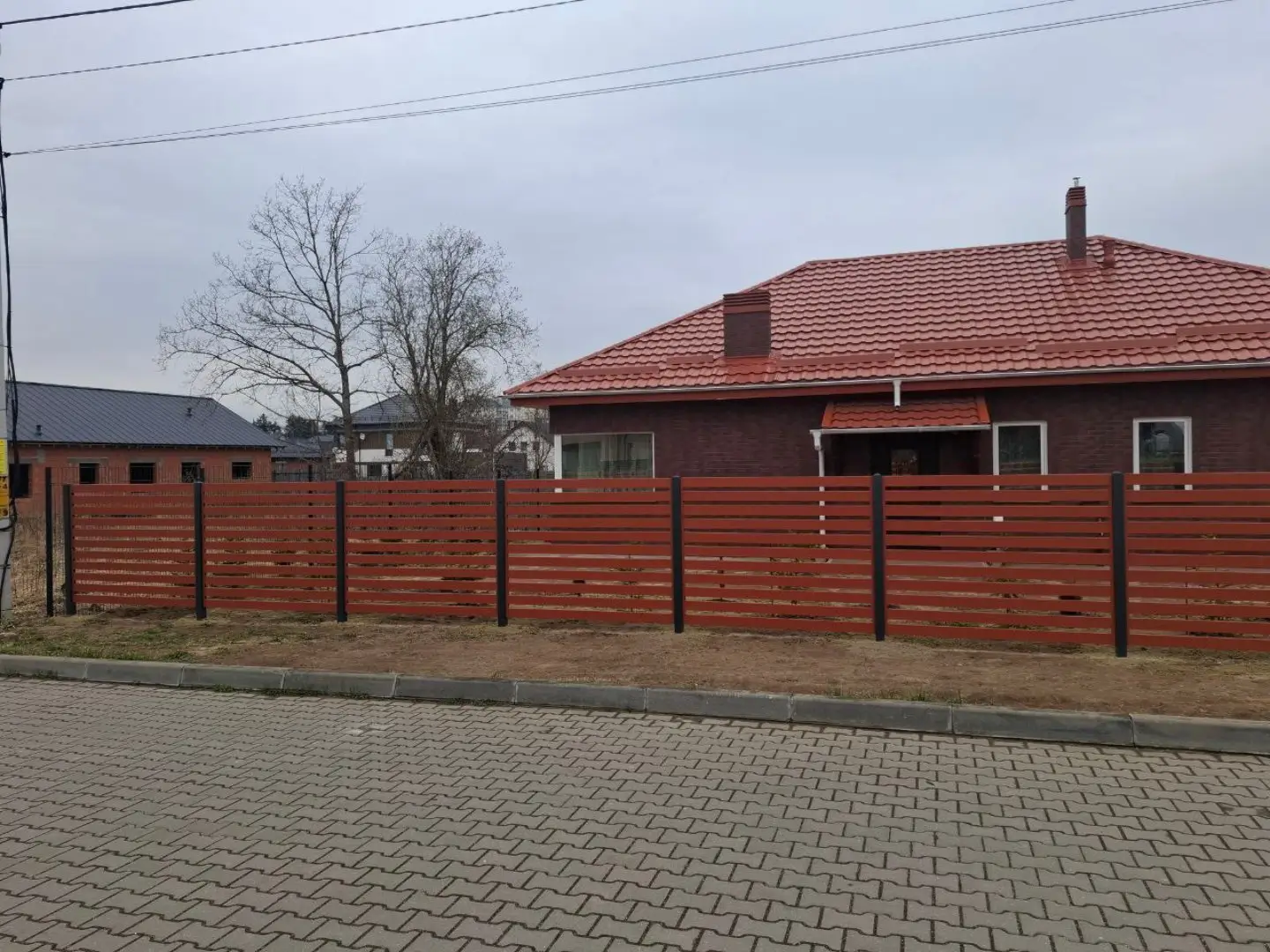 Забор-ранчо из металлопланкена 18м RAL8004 Терракотовый фото 3 в Сланцах