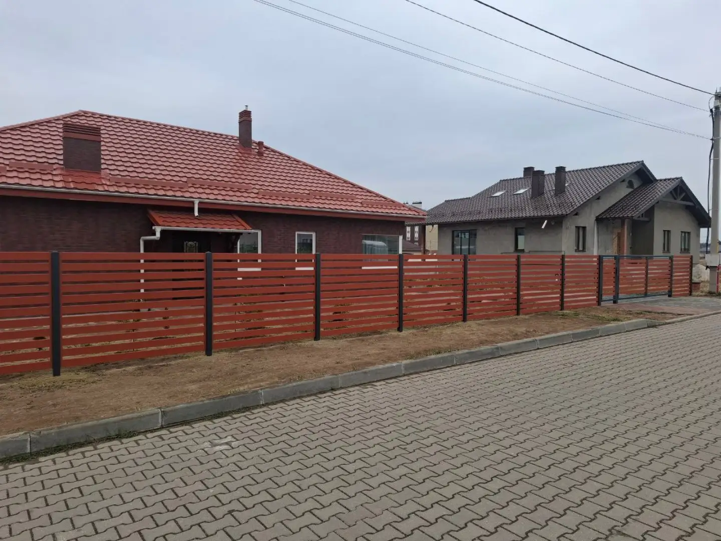 Забор-ранчо из металлопланкена 18м RAL8004 Терракотовый фото 1 в Сланцах
